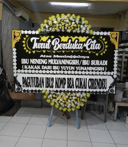 Papan Bunga Duka Pinangsia